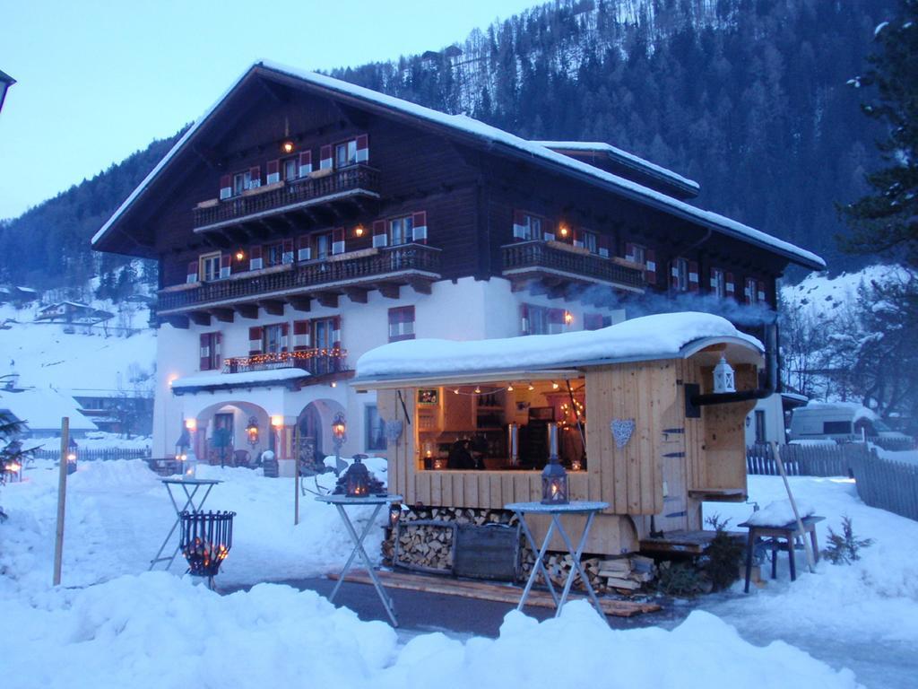 Hotel Schlosswirt Großkirchheim Dış mekan fotoğraf